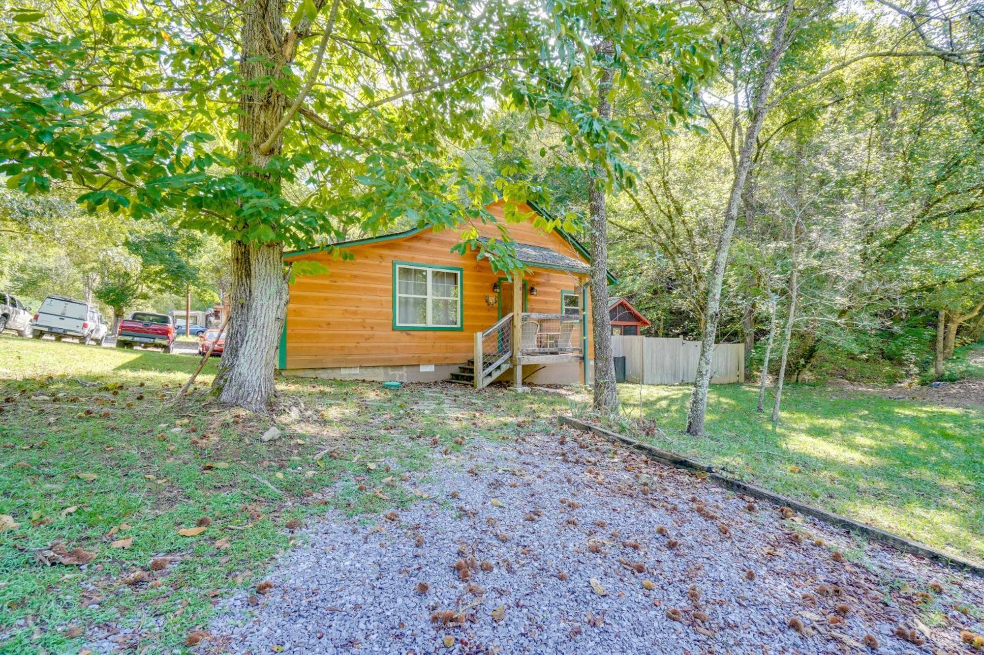 Just Fur Relaxin Sevierville Cabin With Hot Tub! Екстериор снимка