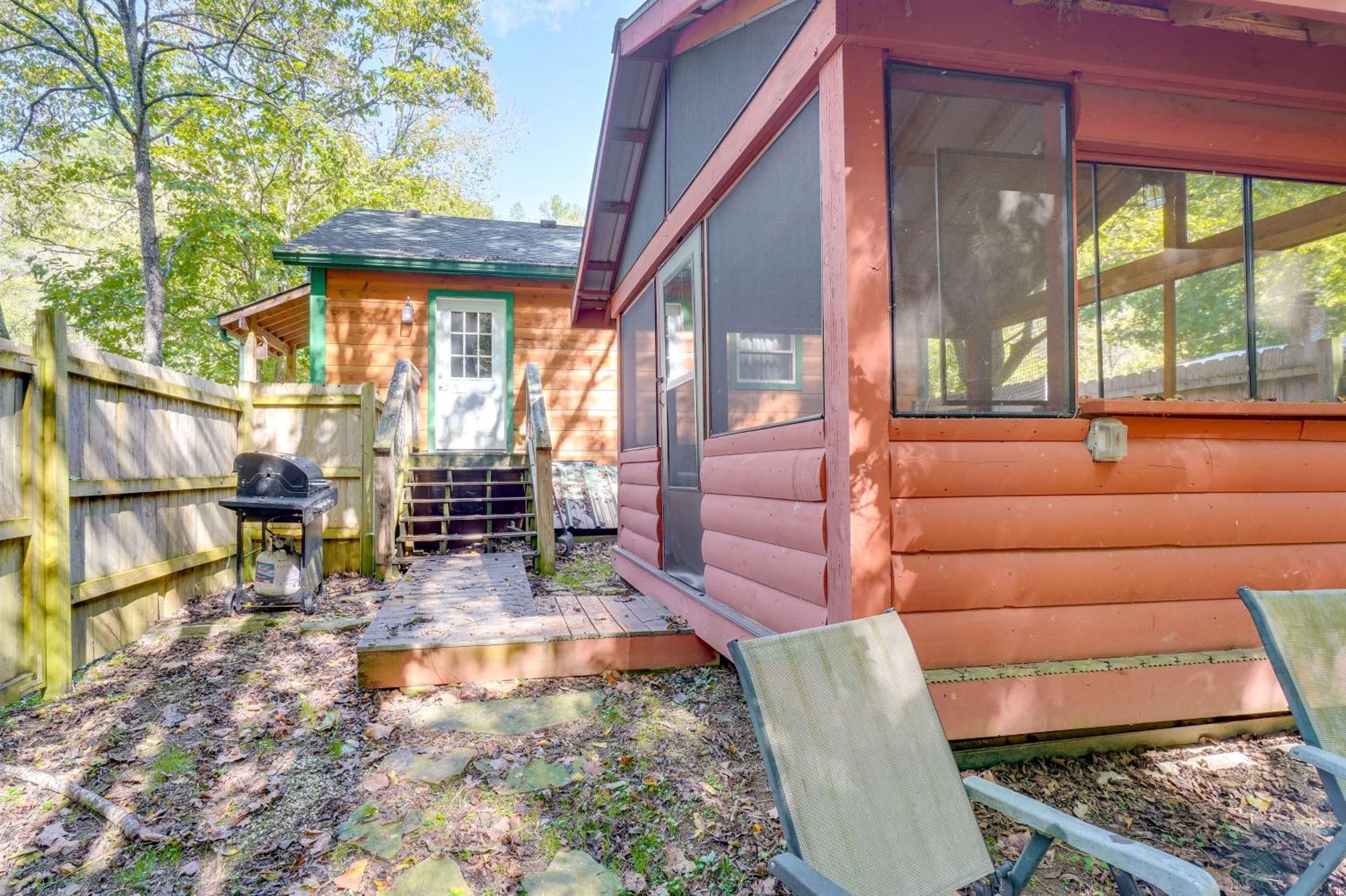 Just Fur Relaxin Sevierville Cabin With Hot Tub! Екстериор снимка