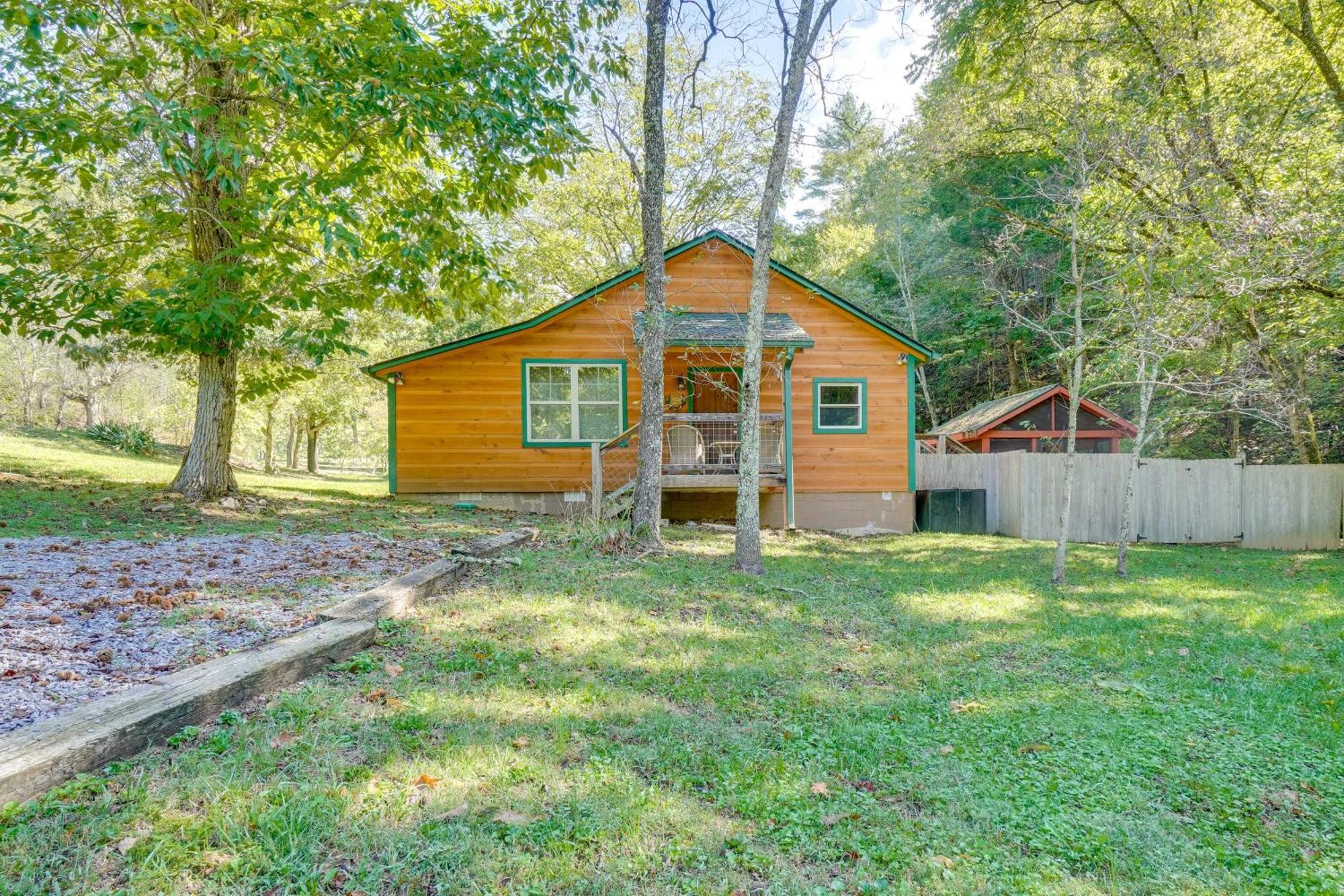 Just Fur Relaxin Sevierville Cabin With Hot Tub! Екстериор снимка
